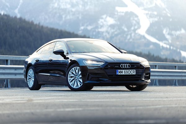 What's the Best Method to Seal a Sunroof in an Audi Q7 to Prevent Leaks?